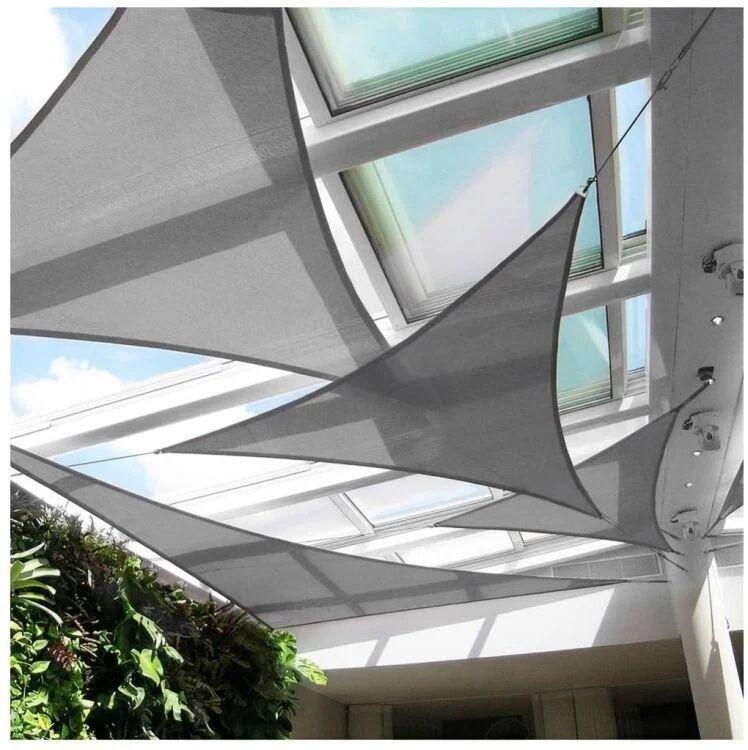 ModernHoum solarno trouglasto јedro 5X5X5M, sivo