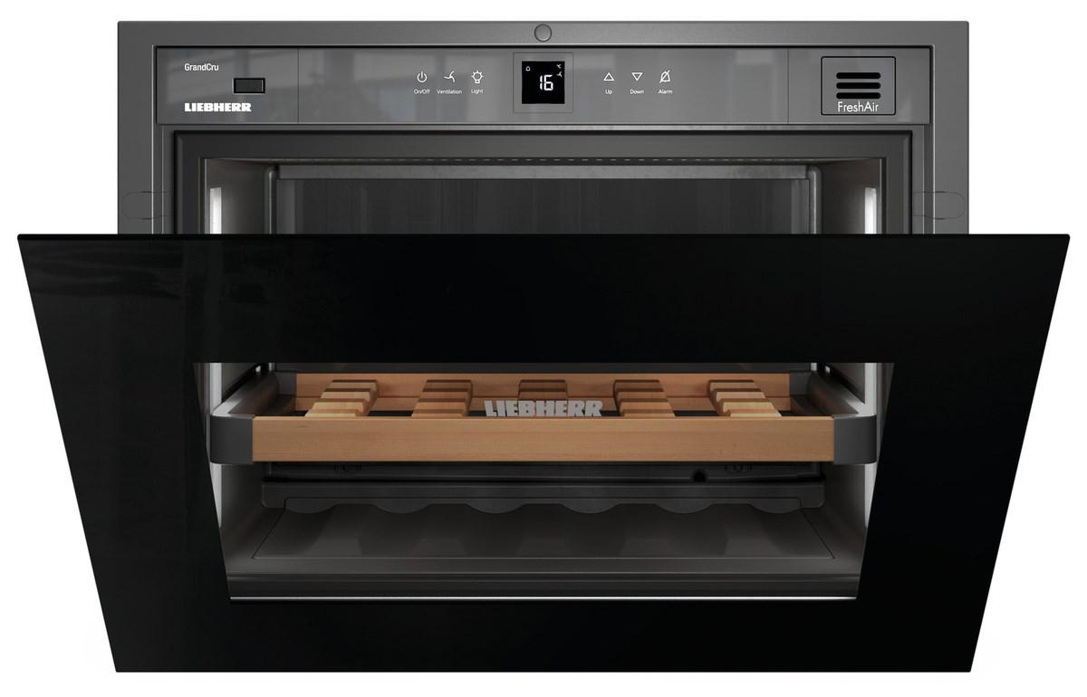 Liebherr GrandCru WKEgb 582 Vinska vitrina, 48L, Crna