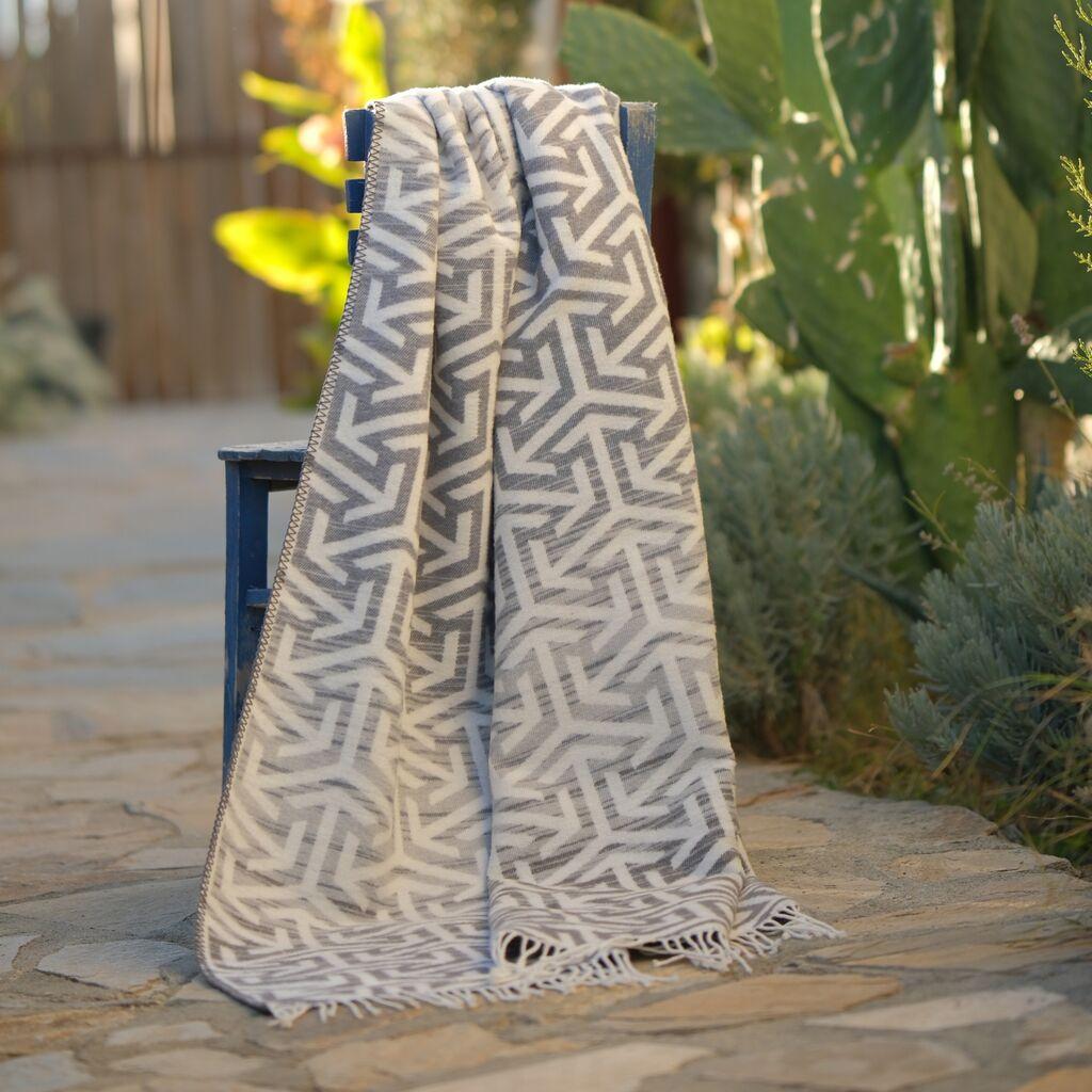 DekorDom Ćebe Js25401A, 150x200 cm, Sivo-belo