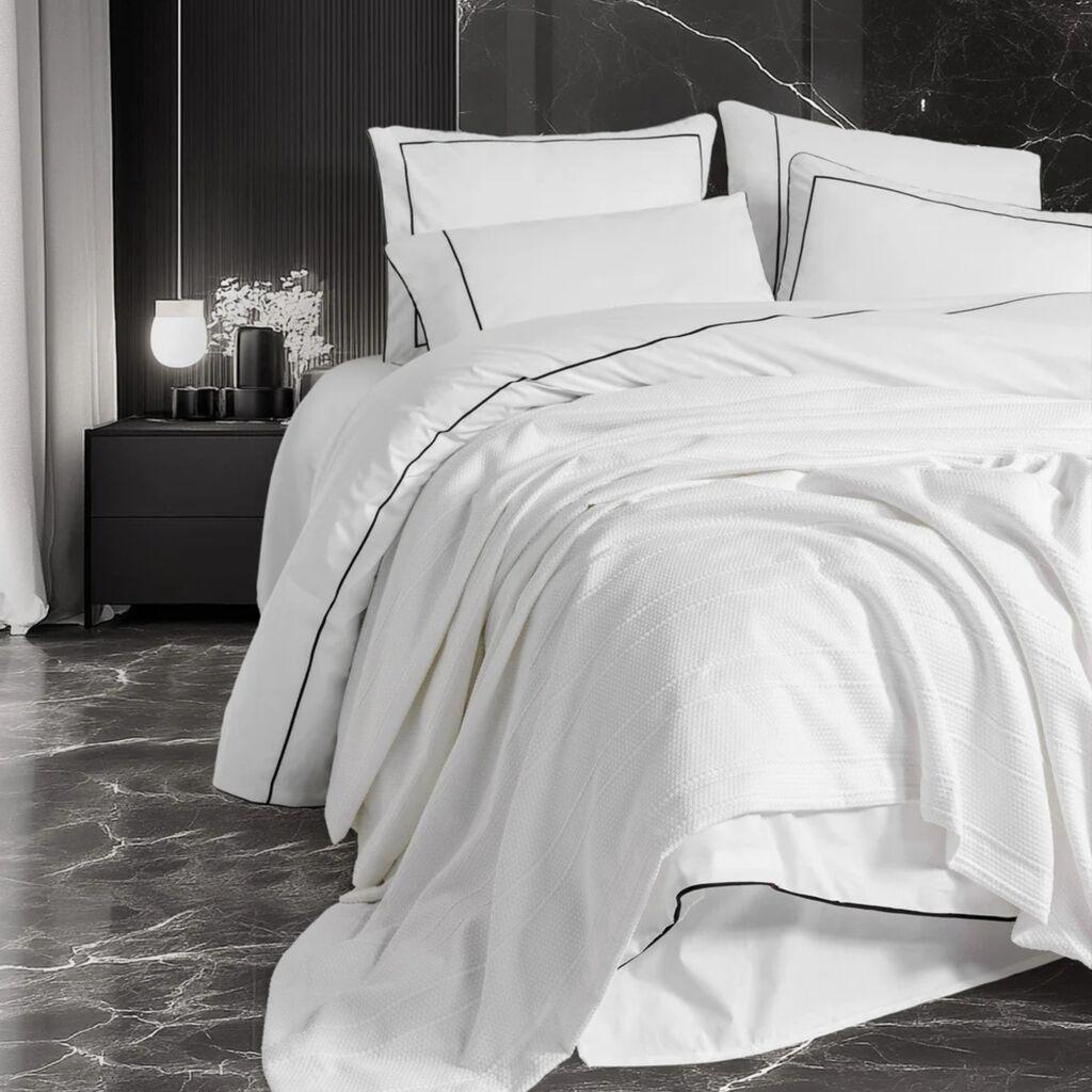 Komplet posteljina sa prekrivačem Mahur, 200x220 cm, 7 komada, Bela