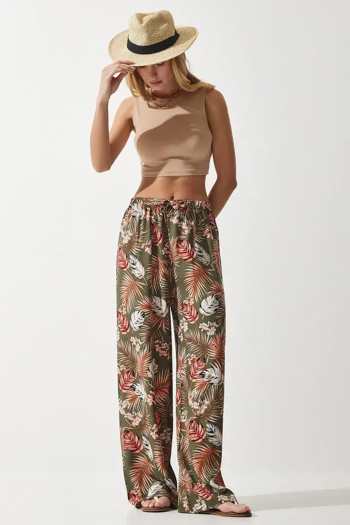 Happiness Istanbul Ženske Pantalone sa Pločastim Uzorkom od Lepršave Viskoze Regular fit EN00606, Maslinasto Zelena