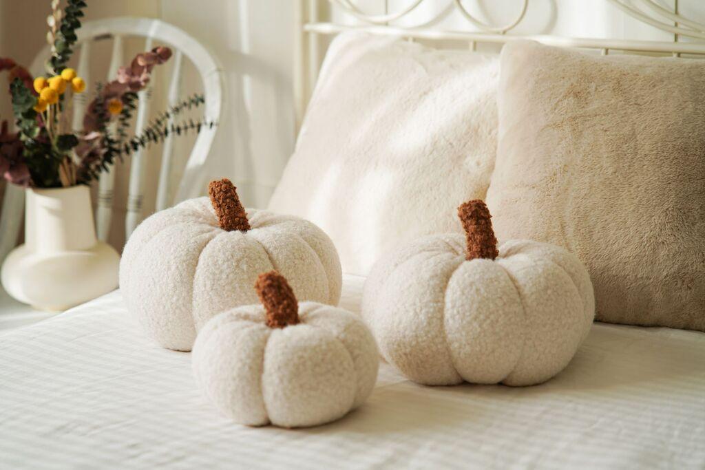 Aberto Design Ukrasni jastuk Bal Kabagi, 22x30x30 cm, Prljavo beli