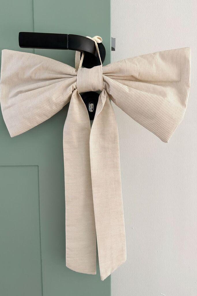 Aberto Design Ukrasna mašna za vrata, Bela