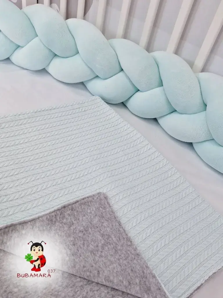 Bubamara037 Pletenica za krevetac, Trostruka, 360cm, Svetloplava