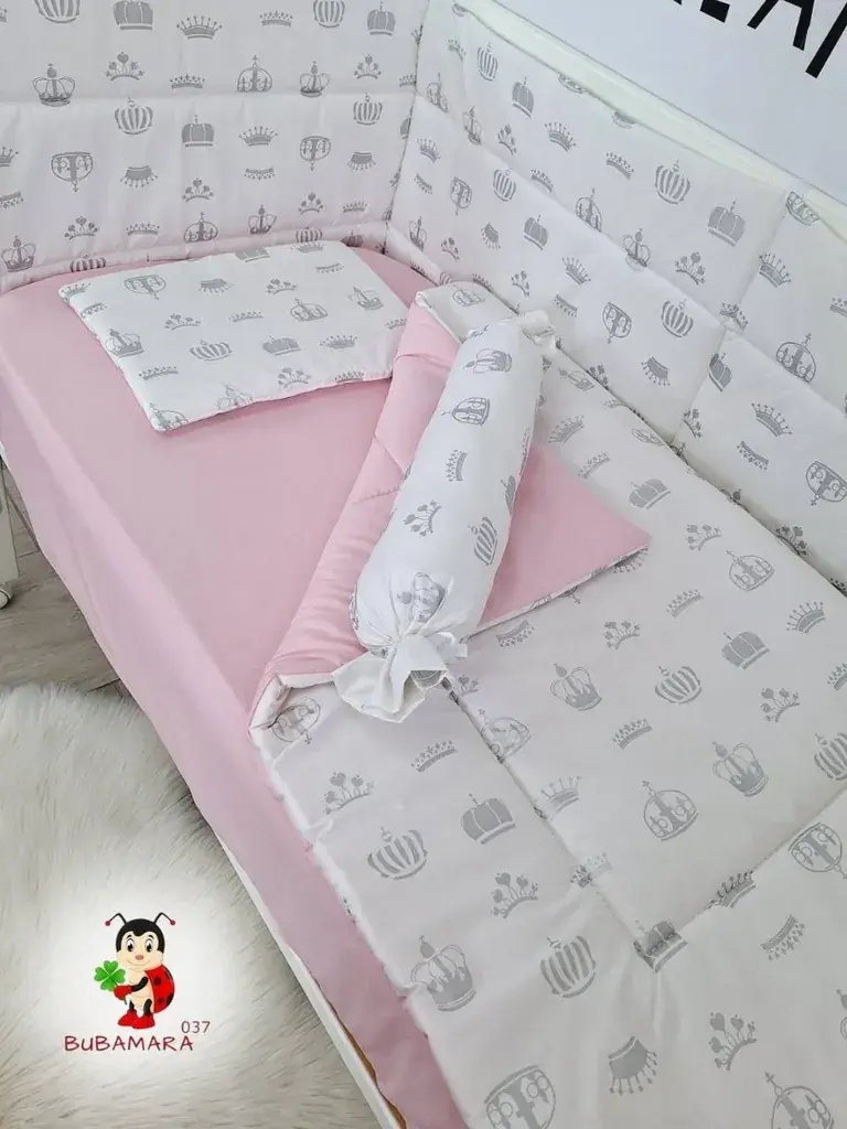 Bubamara037 Set posteljine za krevetac sa ravnom ogradicom Glitter, Roze