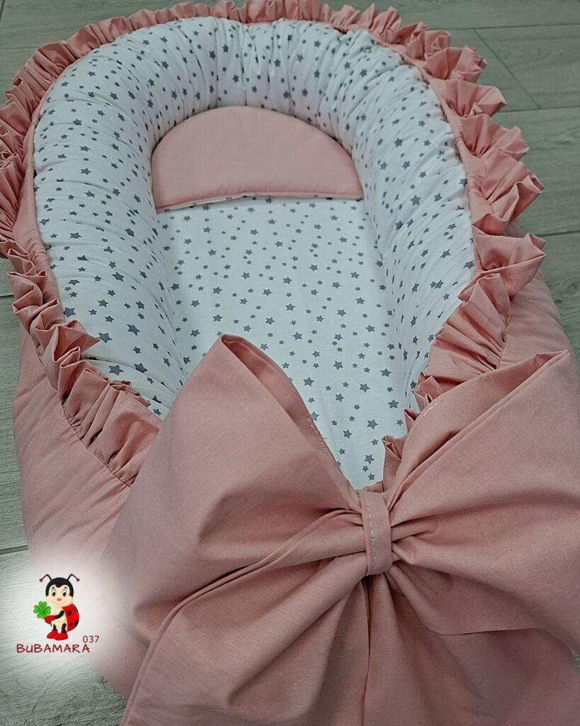 Bubamara037 Gnezdo za bebe sa karnerom Zvezdice, Roze
