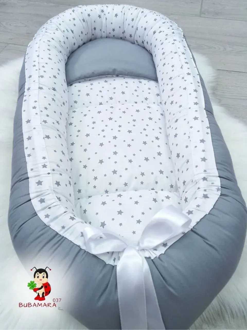 Bubamara037 Gnezdo za bebe Zvezdice, Sivo