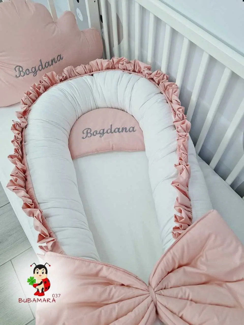 Bubamara037 Gnezdo za bebe sa karnerom, Belo