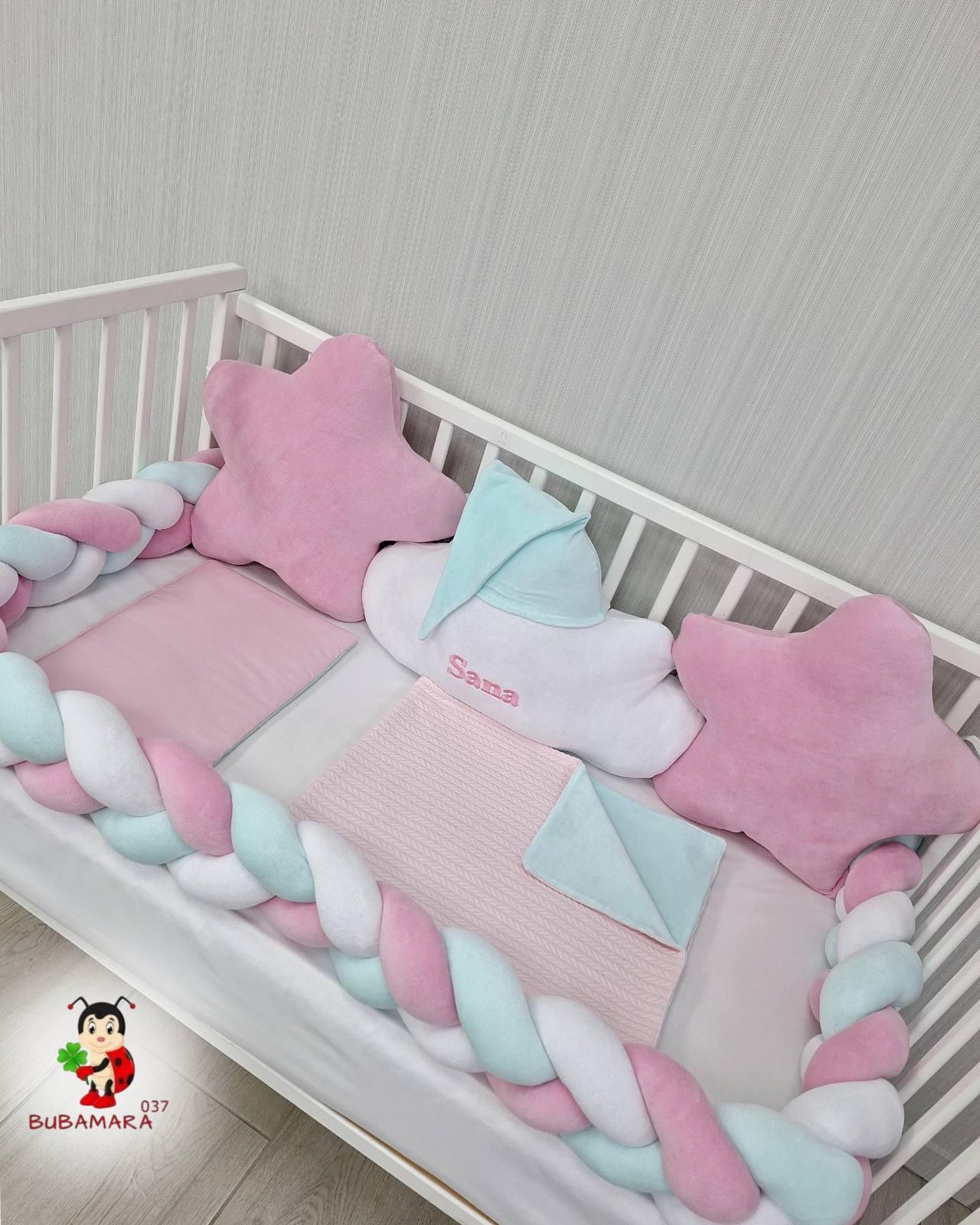 Bubamara037 Set za krevetac sa ogradicom od pletenica, bez lastiša, Roze-Beli