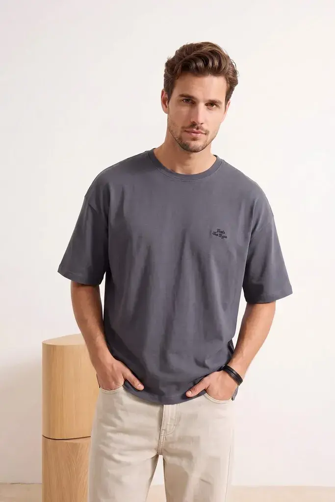Trendyol Muška majica Tmnss26Ts00055, Antracit