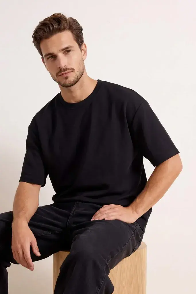 Trendyol Muška majica Tmnss26Ts00010, Crna