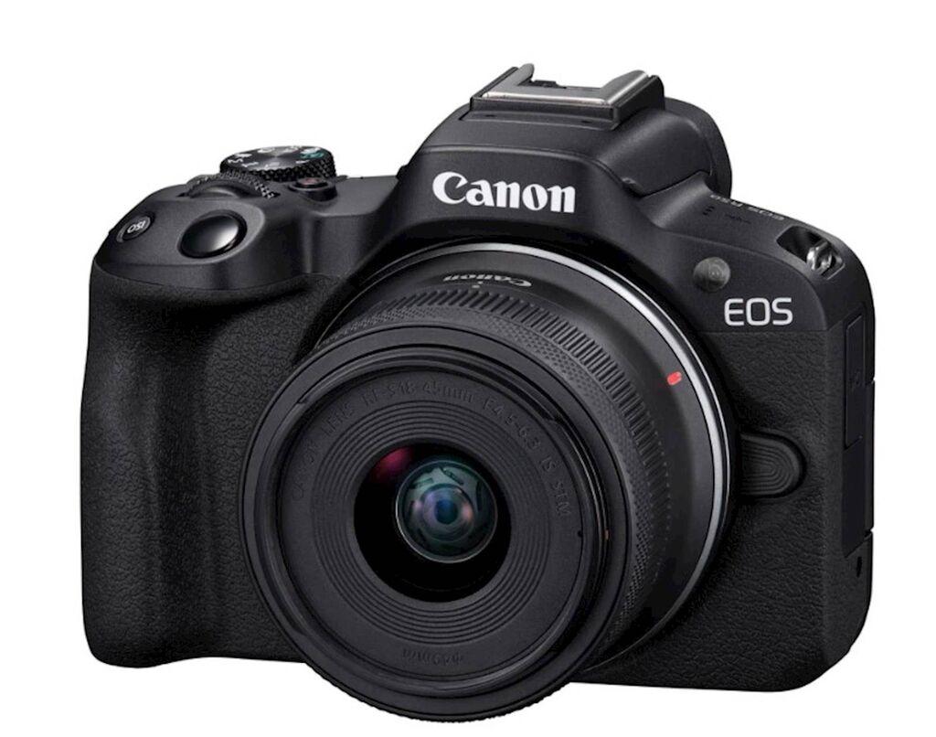 Canon set fotoaparata r50 bk + objektiv RF-S18-45 S, torba, SD