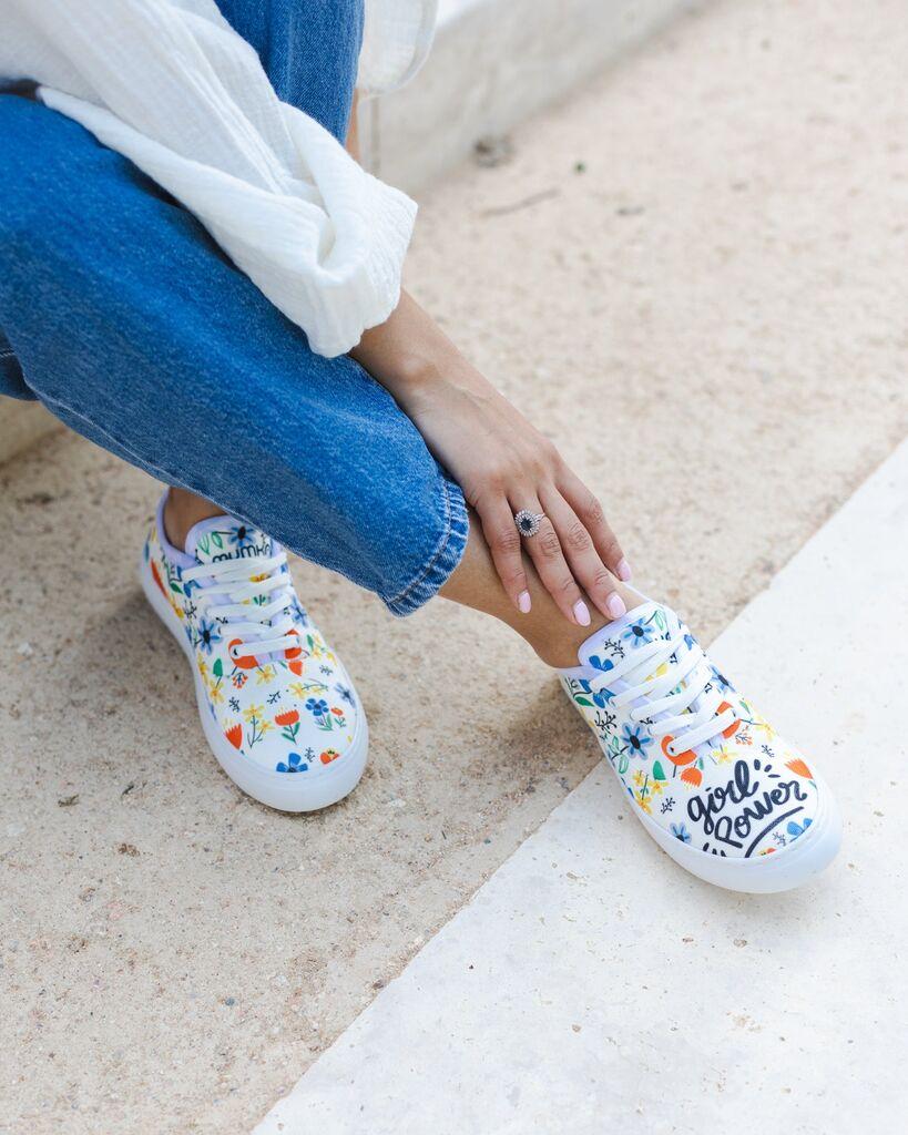 Mumka Ženske platnene patike Girl Power, Šarene