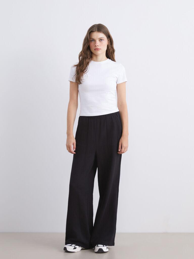 LC Waikiki Ženske pantalone W5K915Z8-CVL, Široke nogavice, Crne