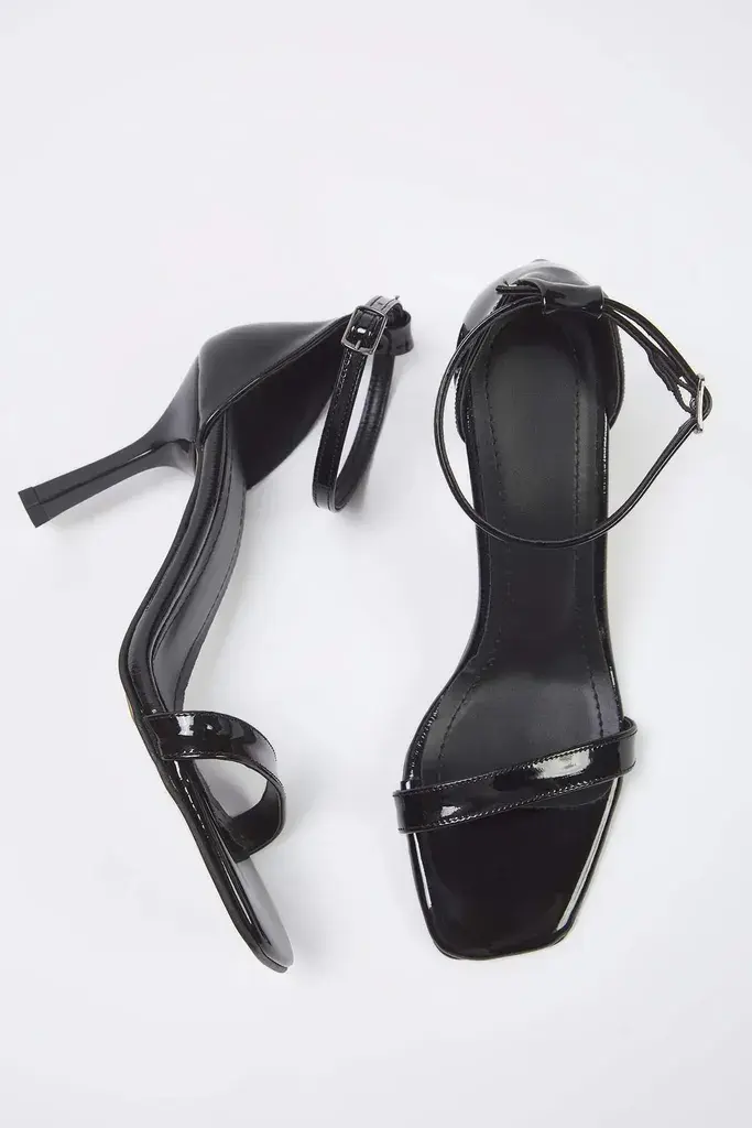 Trendyol Shoes Ženske cipele Takss25To00097, Crne