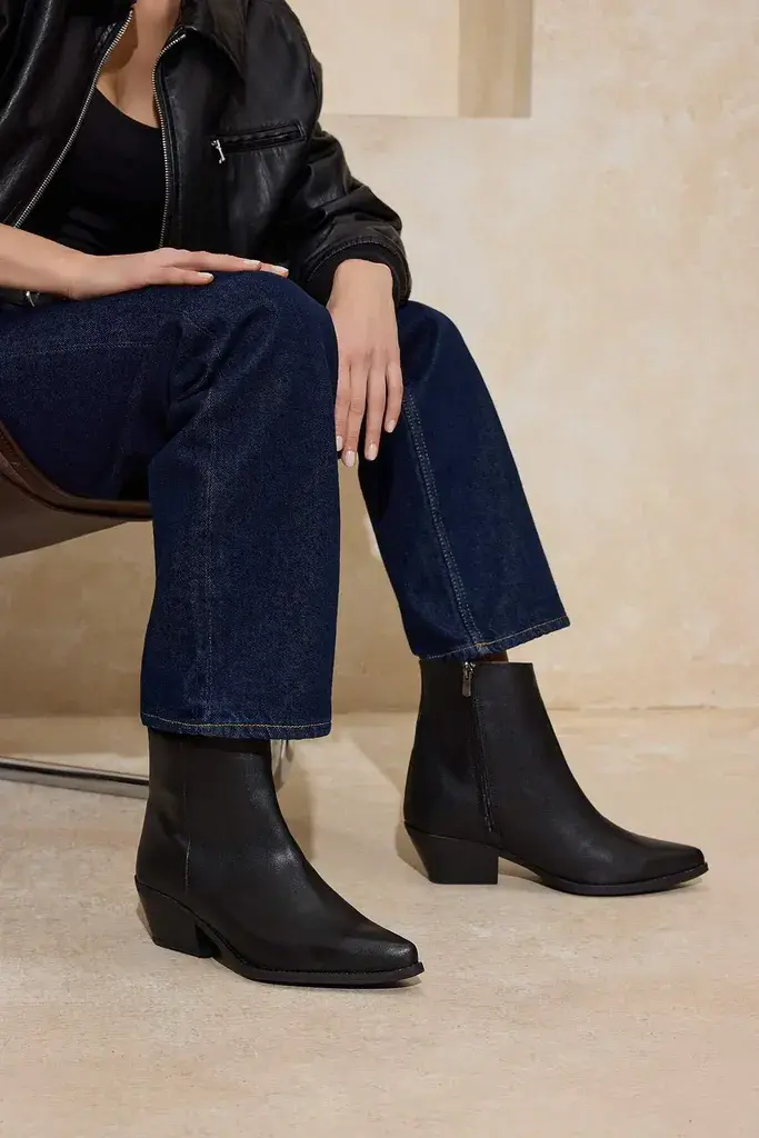 Trendyol Shoes Ženske čizme Takaw26Bo00122, Crne