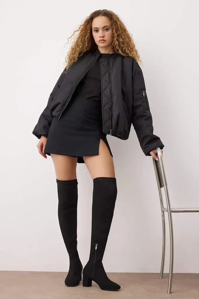 Trendyol Shoes Ženske čizme Takaw26Cz00004, Crne