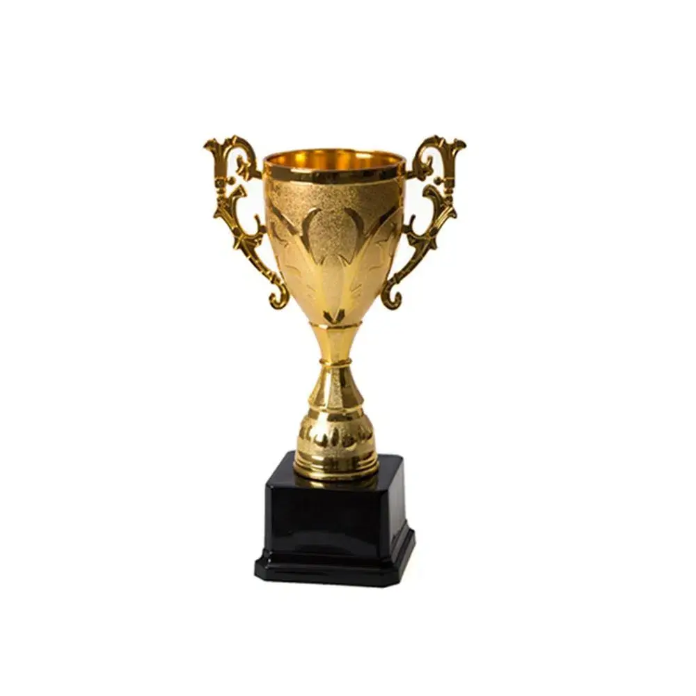 Pehar Winner P1, Plastični, 20cm, Zlatne boje