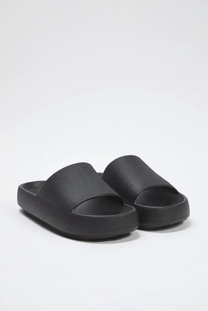 Trendyol Shoes Muške papuče Takss25Te00028, Crne