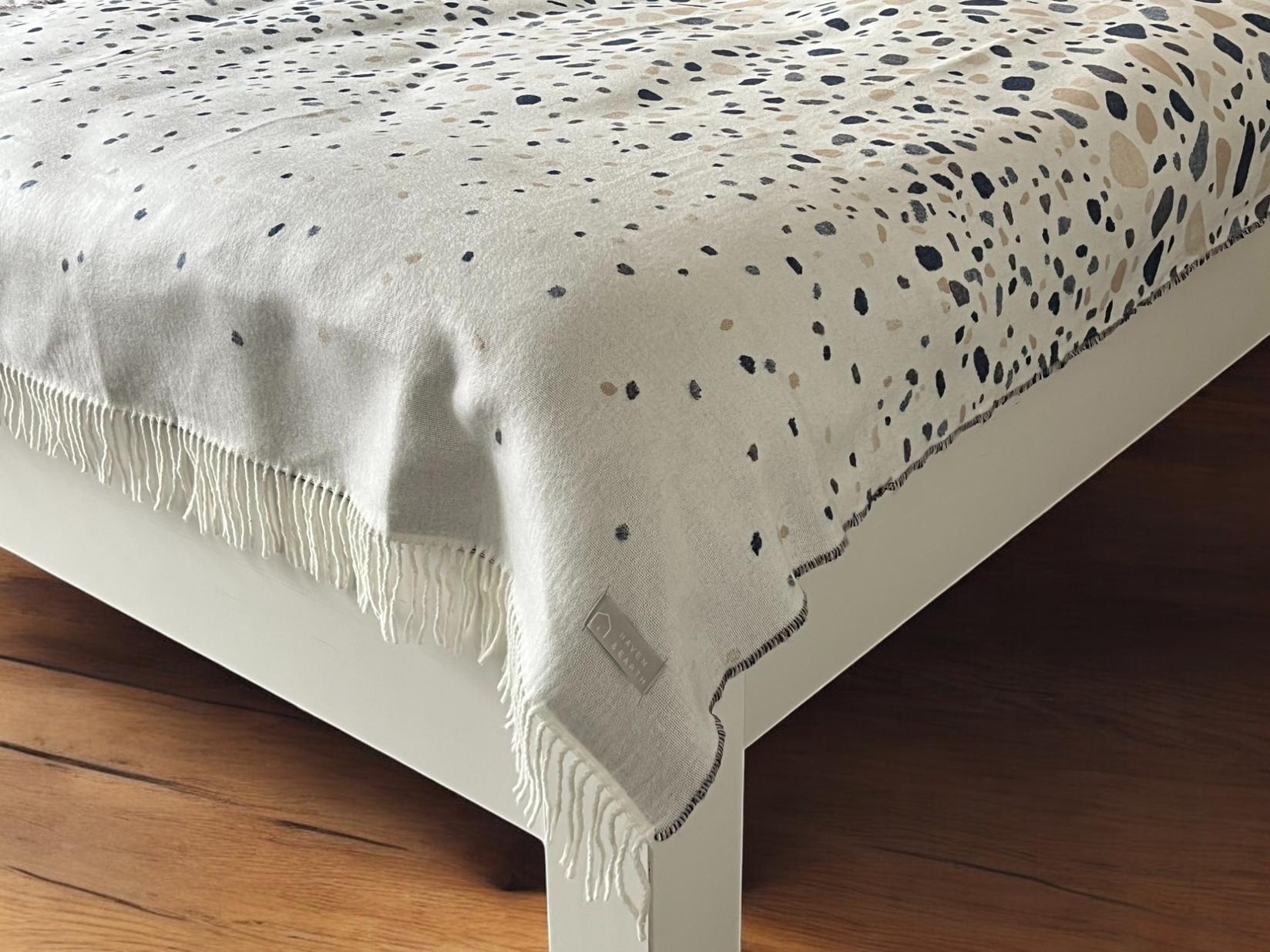 VIKTORIJA Ćebe-prekrivač Spring 150x200cm, Beli