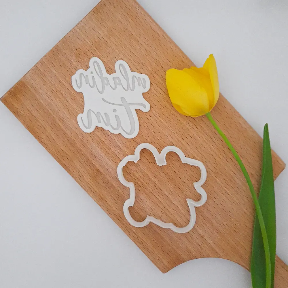 KREATIVNI SLATKIŠI Modla za kolače i ukrase Mladin tim, 8 cm, Bela