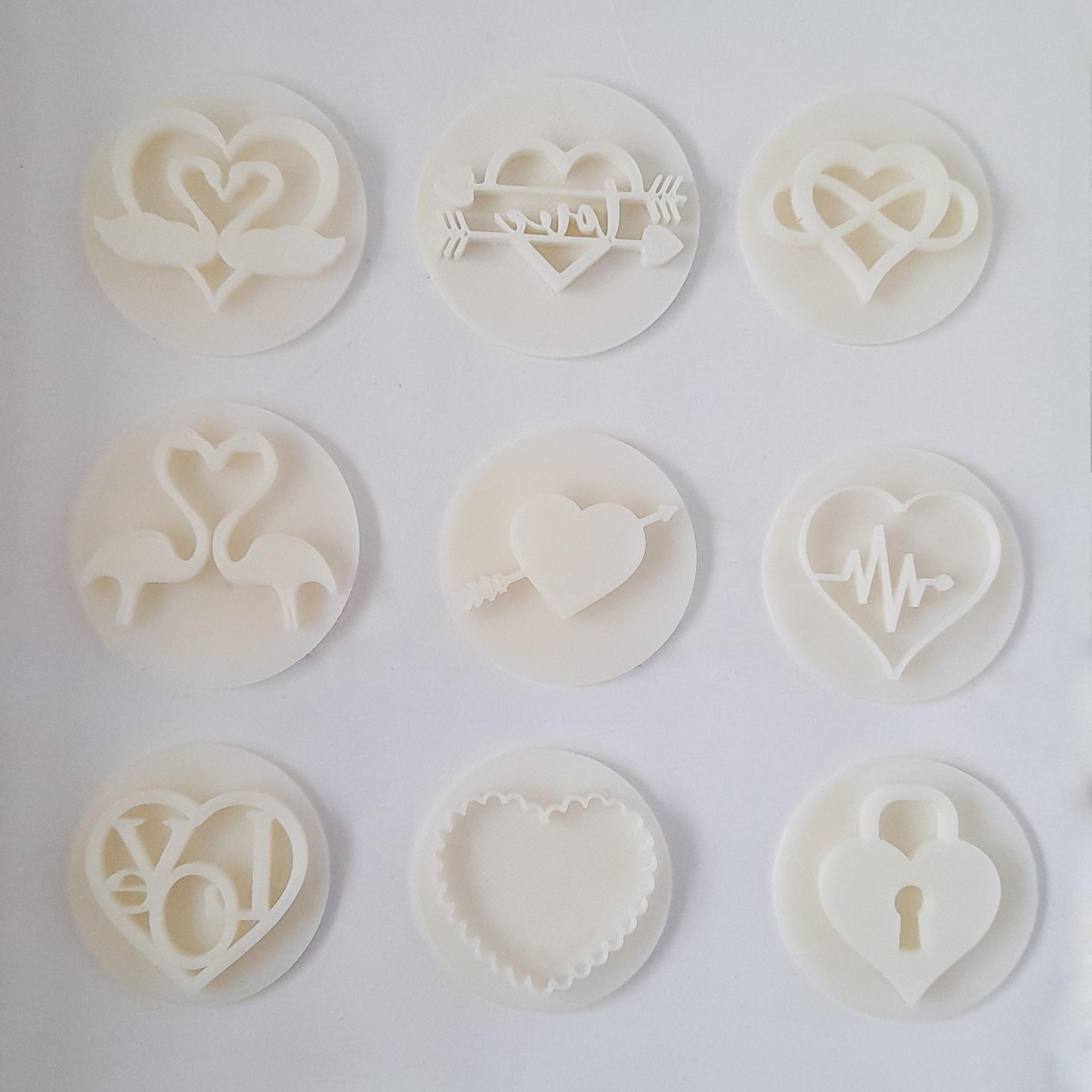 KREATIVNI SLATKIŠI Ljubavni pečati za ukrašavanje kolača, 3.5- 4 cm, 9 komada, Beli