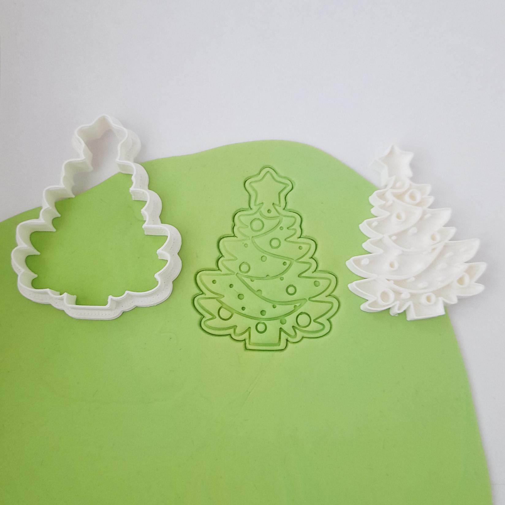 KREATIVNI SLATKIŠI Modla za kolače i ukrase Jelkica 3, 6 cm, Bela