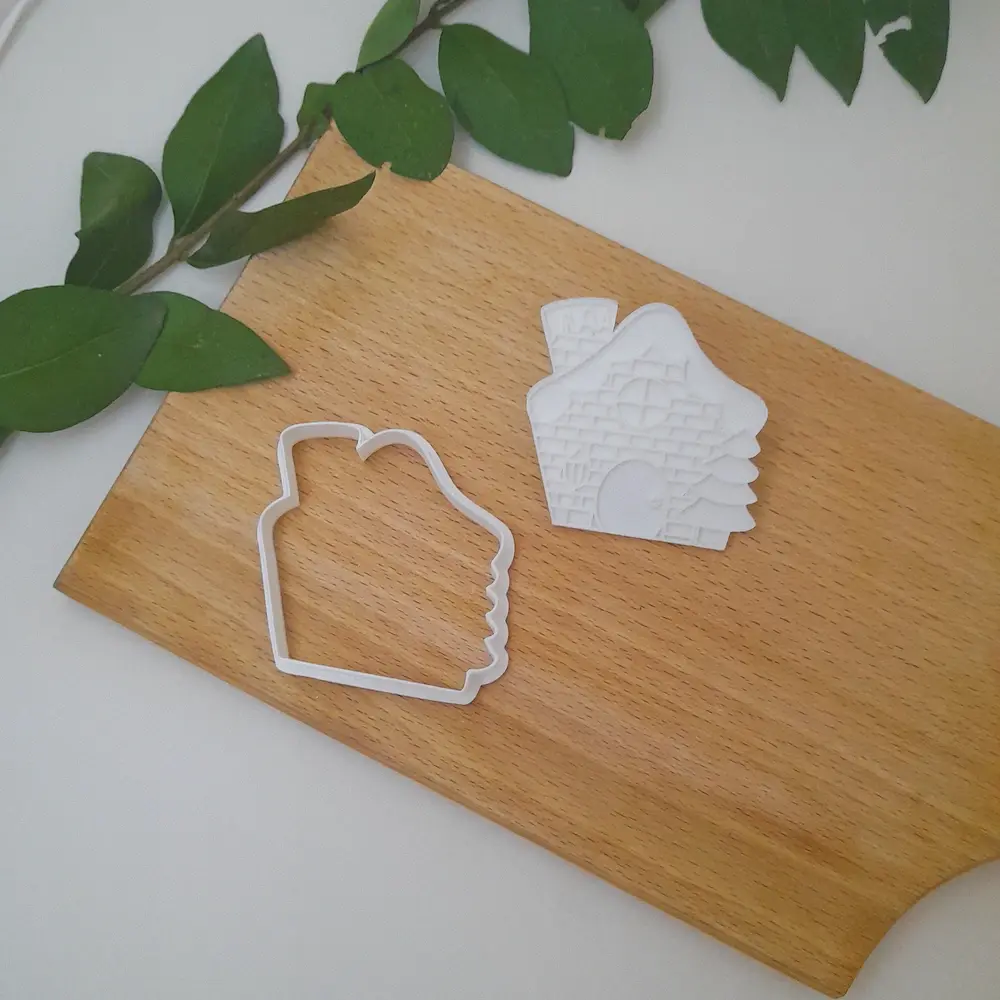 KREATIVNI SLATKIŠI Modla za kolače i ukrase Kućica, 6 cm, Bela