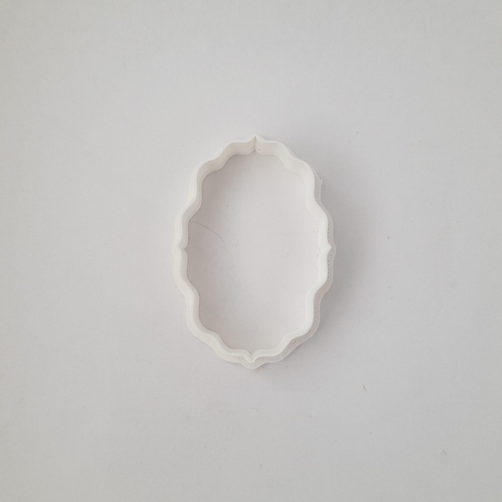 KREATIVNI SLATKIŠI Modla za kolače i ukrase  Ram sekač 2, 10 cm, Bela