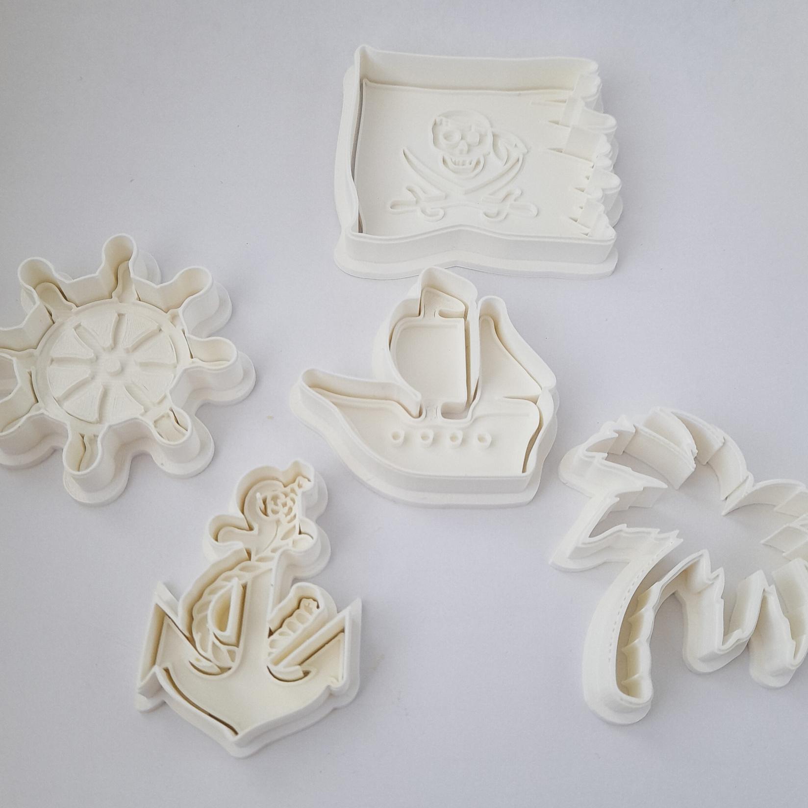 KREATIVNI SLATKIŠI Set gusarske modli za kolače, 5 komada, Beli