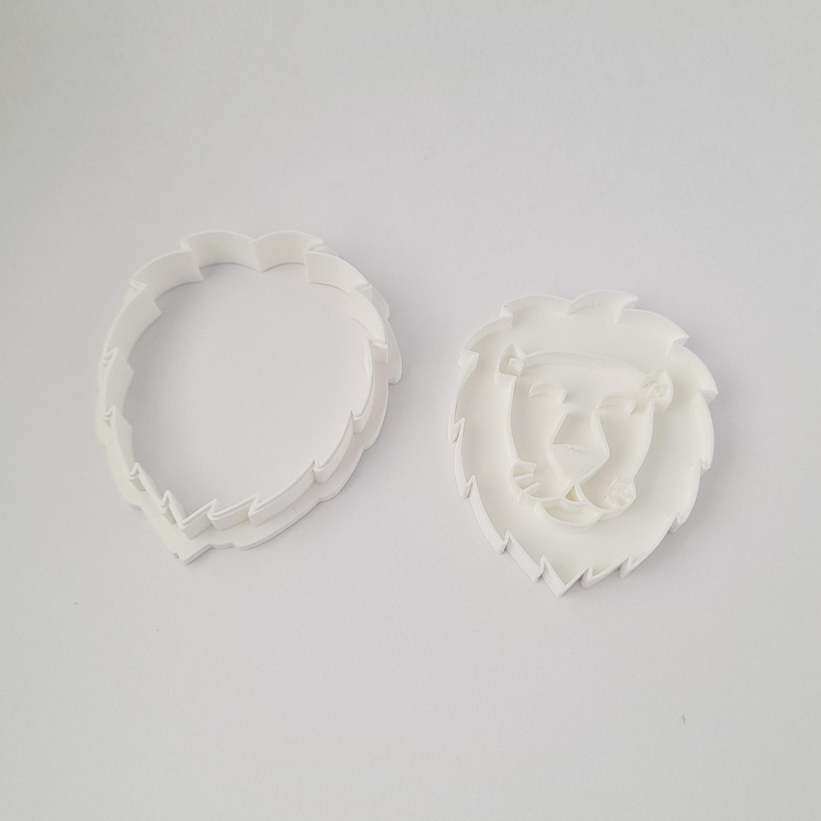 KREATIVNI SLATKIŠI Modla za kolače i ukrase Lav, 8 cm, Bela