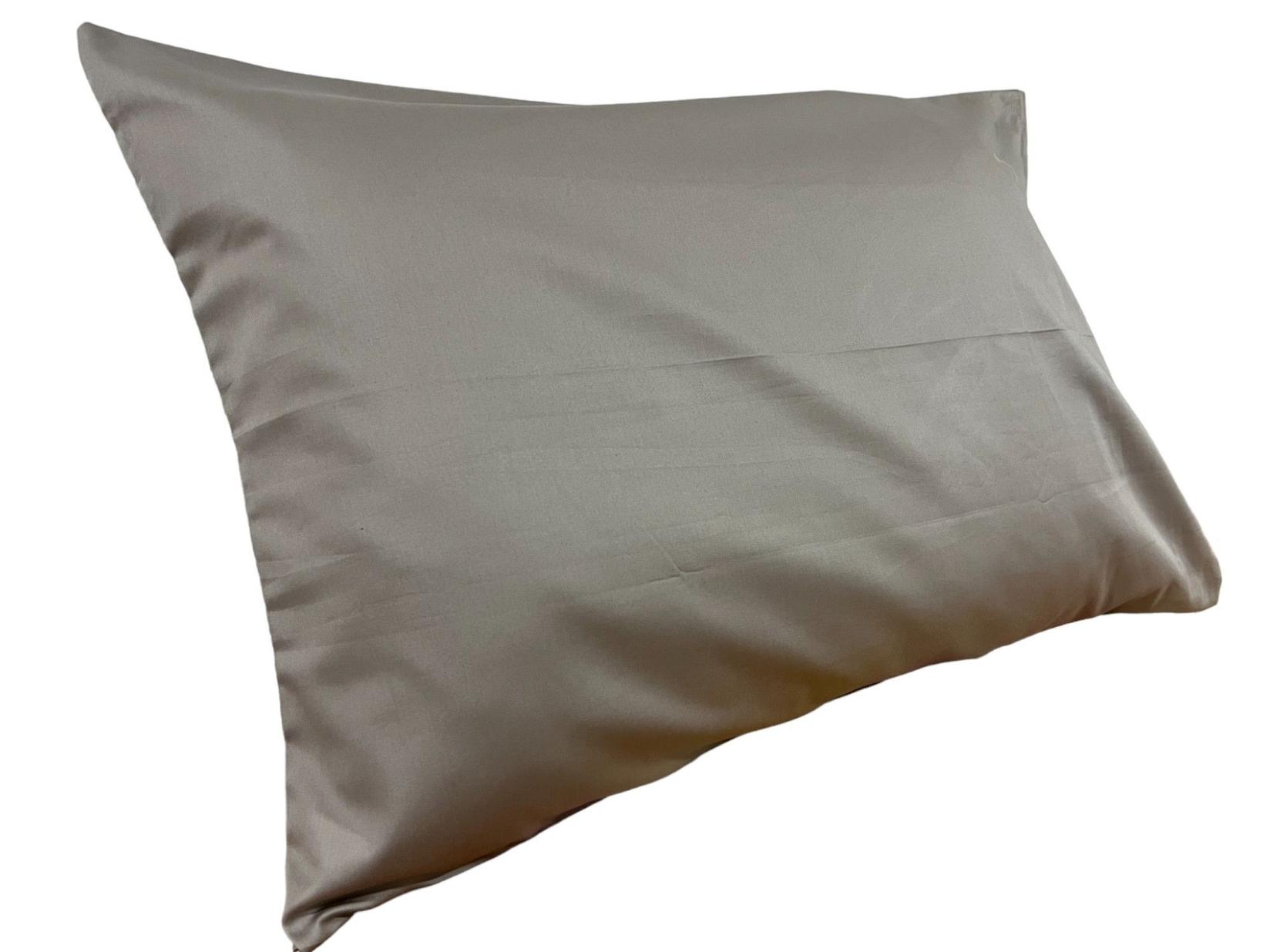 VIKTORIJA Jastučnica od satena 40x60cm A4, Siva