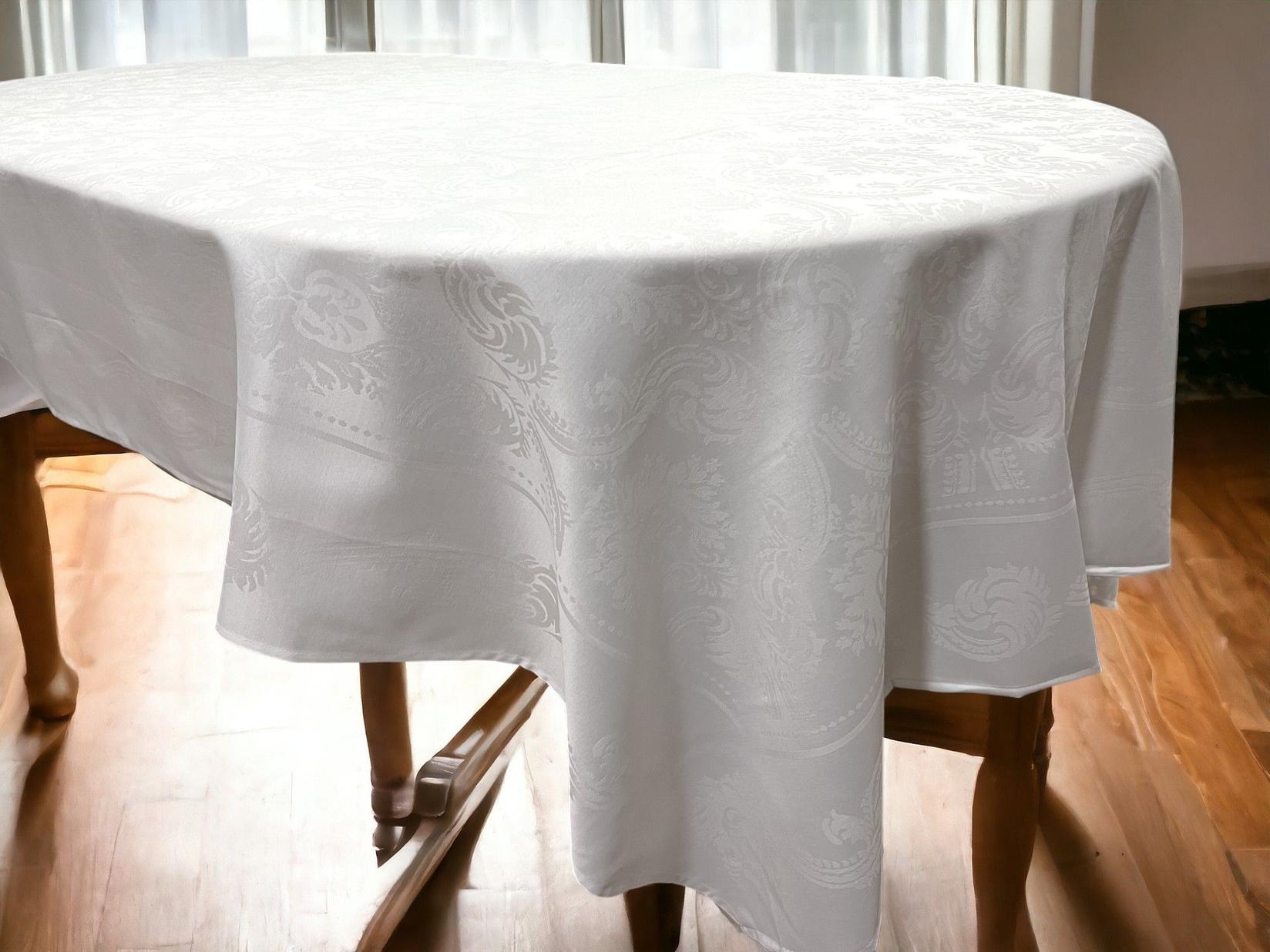 Stolnjak 140x240cm Beli