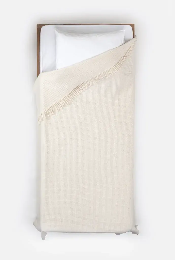 Stefan Ćebe Ravena, Topla nit, 200x200cm, Belo