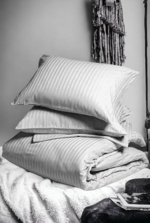 Posteljina za francuski ležaj Saten pruga 200x220cm, Siva