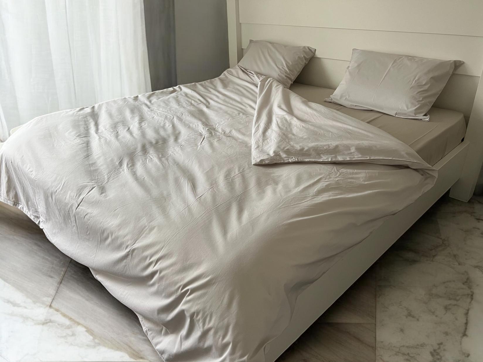 Posteljina za francuski ležaj Saten GLAT, 200x220cm, Siva