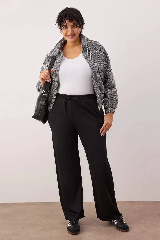 Trendyol Curve Ženske pantalone Tbbaw26Ar00008, Crne