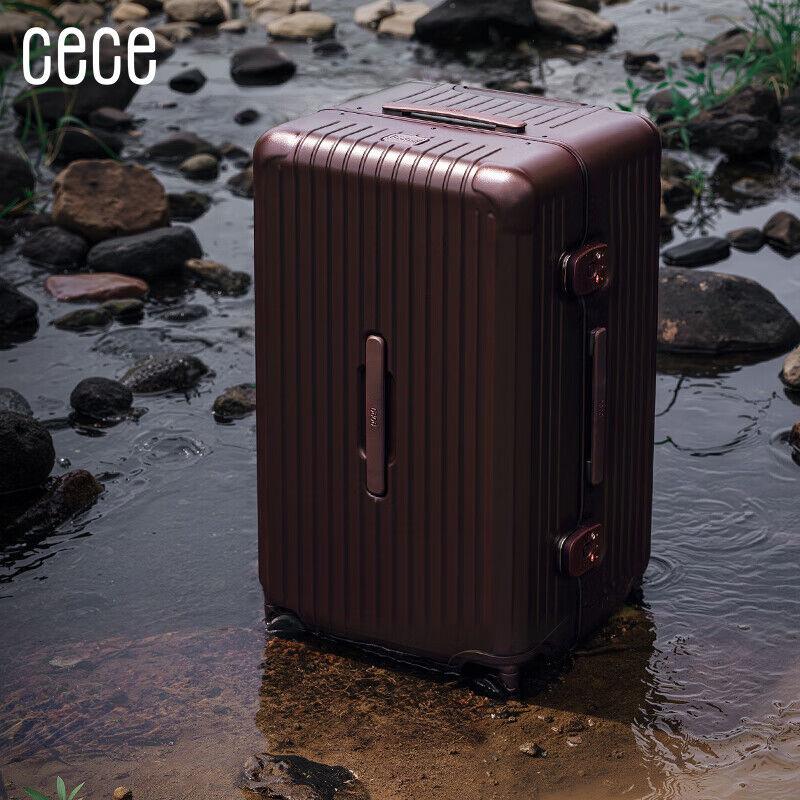 Cece Kofer, 71.1 cm, Bordo