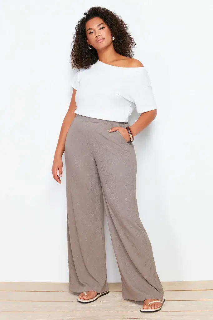 Trendyol Curve Ženske pantalone Tbbss24Ar00006, Braon
