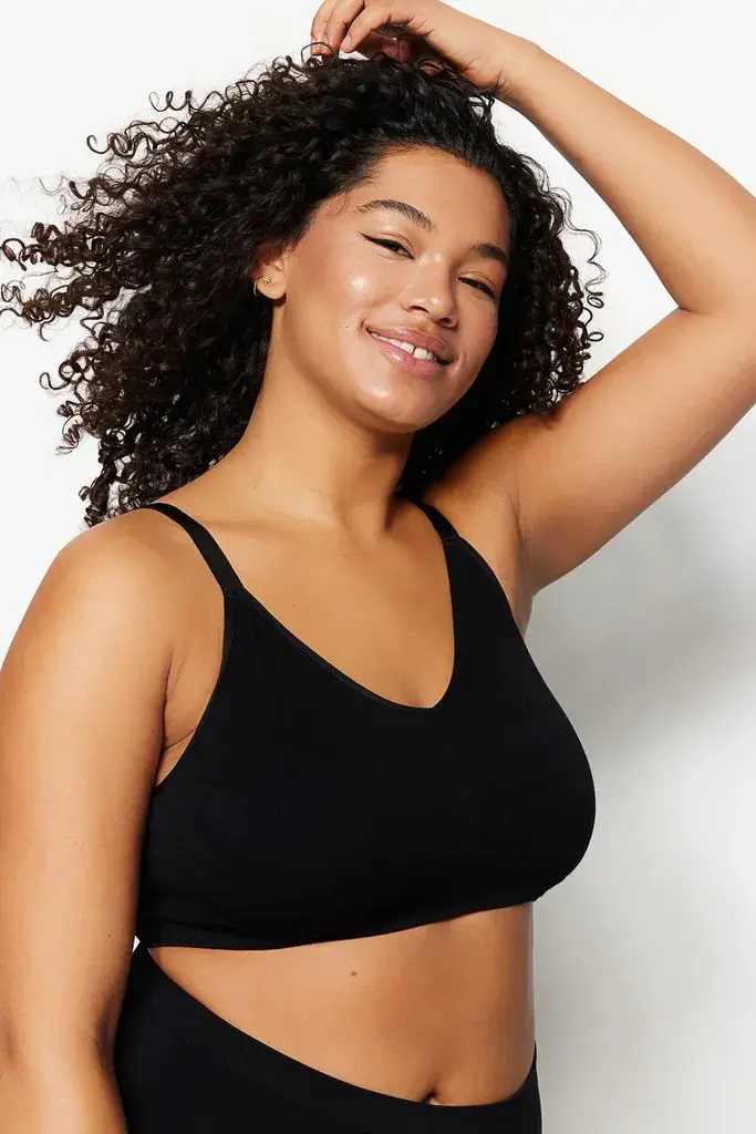 Trendyol Curve Ženski top Tbbss23Cw00001, Crni
