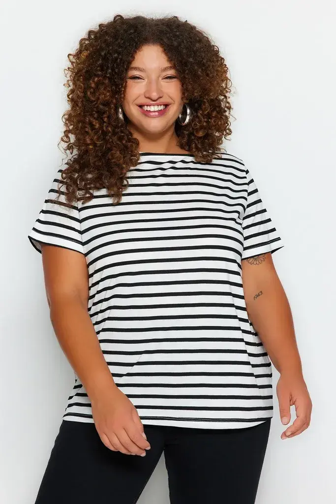 Trendyol Curve Ženska majica TBBSS23BF00018, Crna