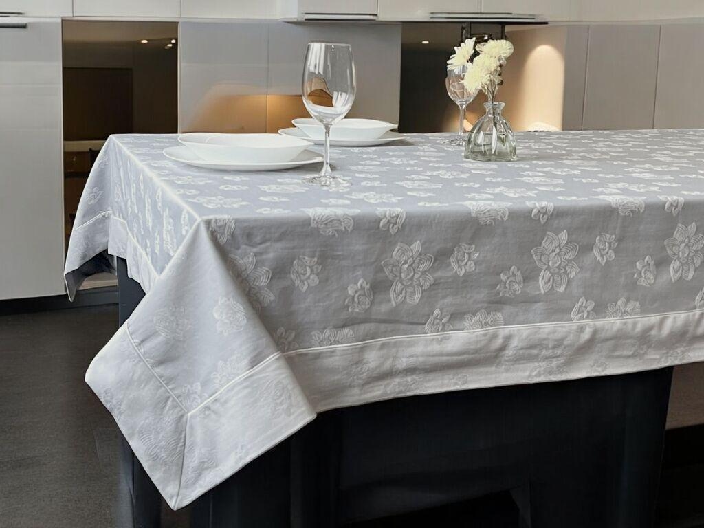 Viktorija Stolnjak Nisan, 160x300 cm, Sivi