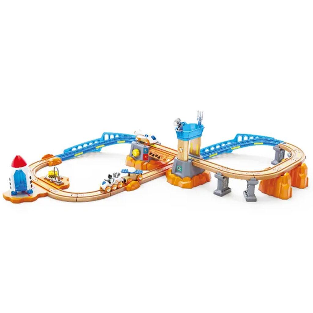 Hape Dečija drvena igračka svemirska stanica E3798, 3-8