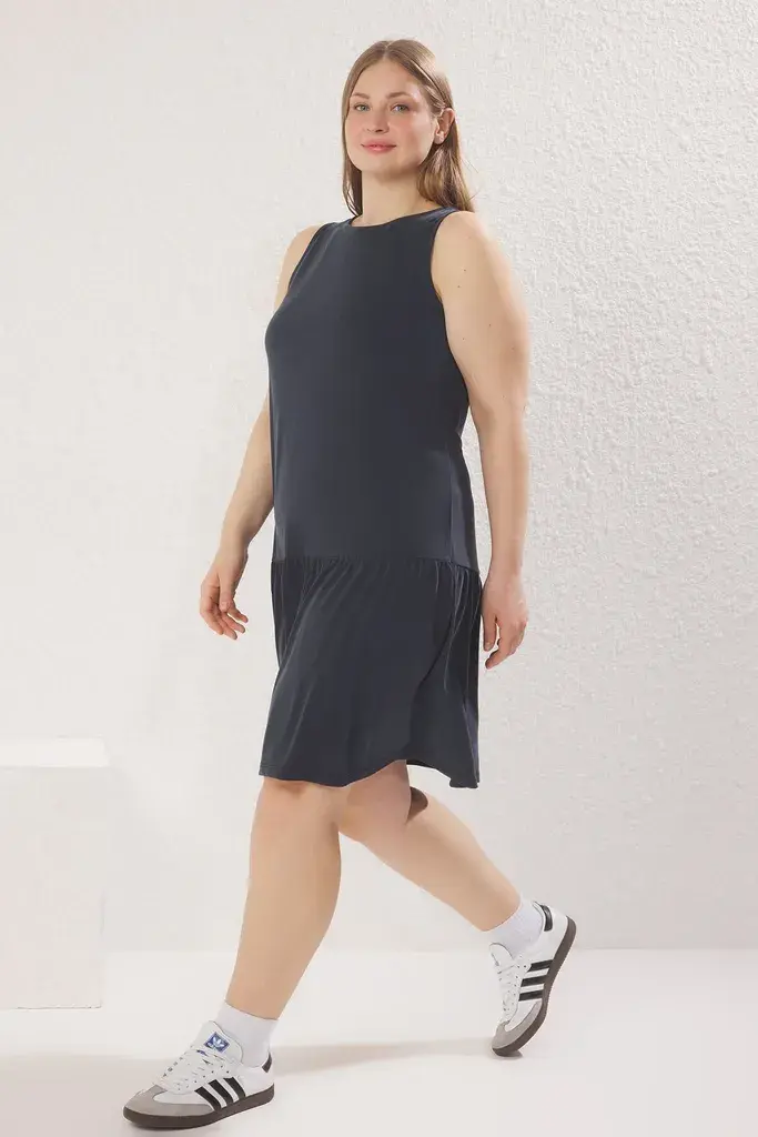 Trendyol Curve Ženska haljina Tbbss25Ah00138, Antracit