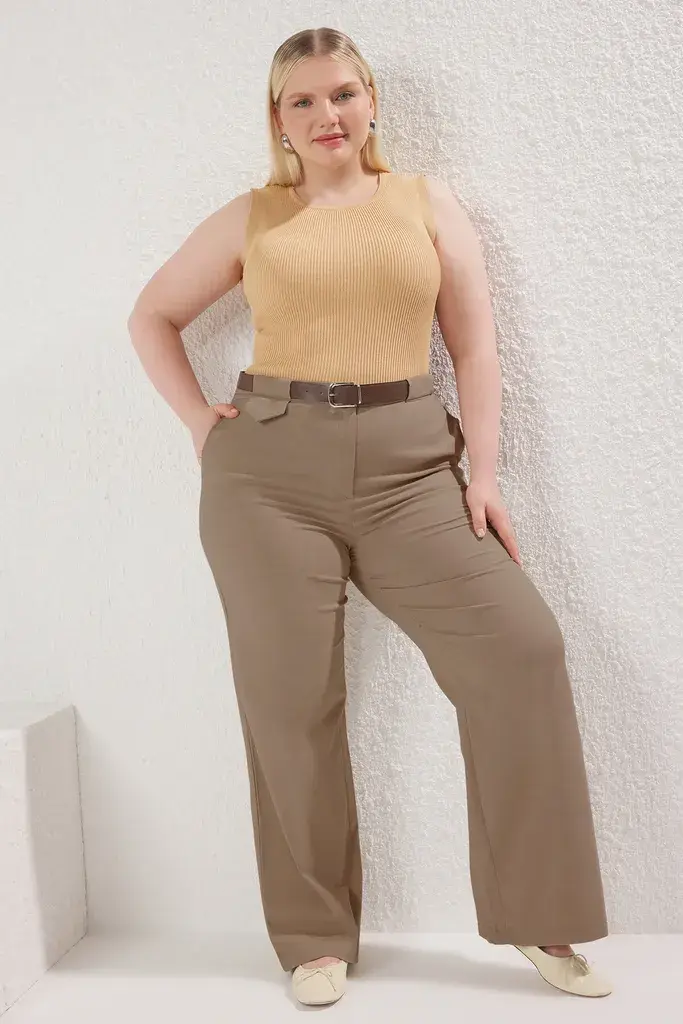 Trendyol Curve Ženske pantalone Tbbss25Ar00036, Bež