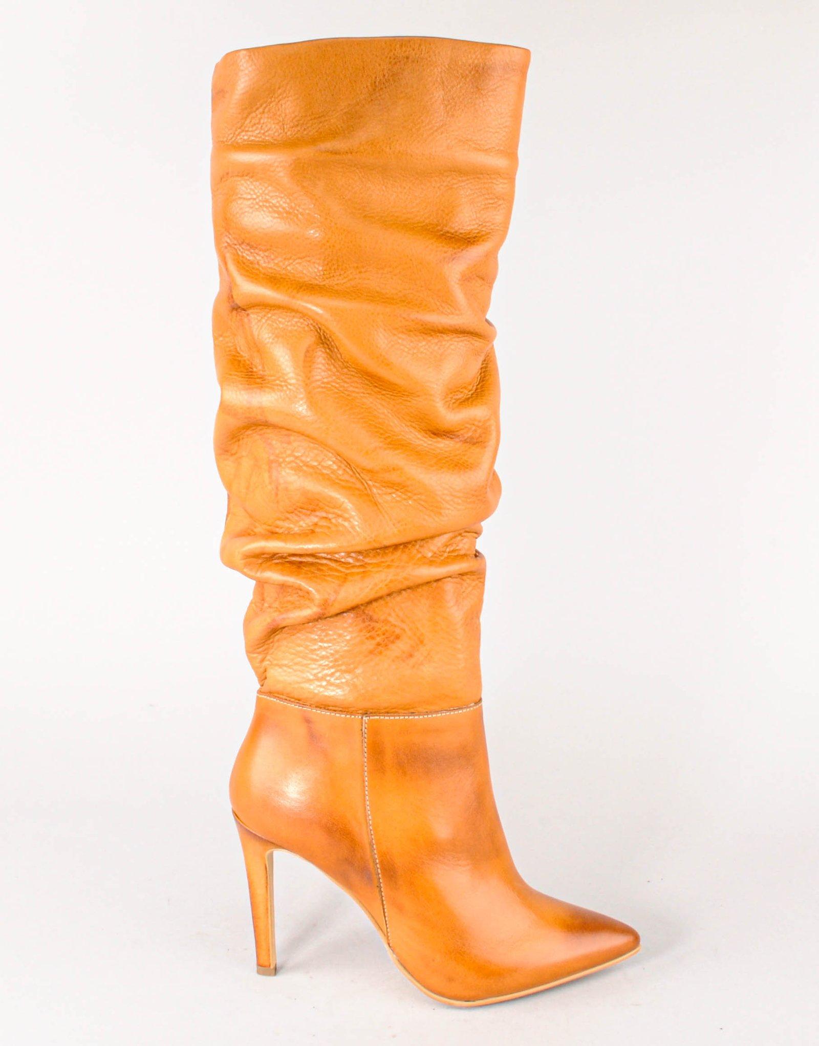 Paar Ženske kožne čizme na štiklu 17625-25, Oker