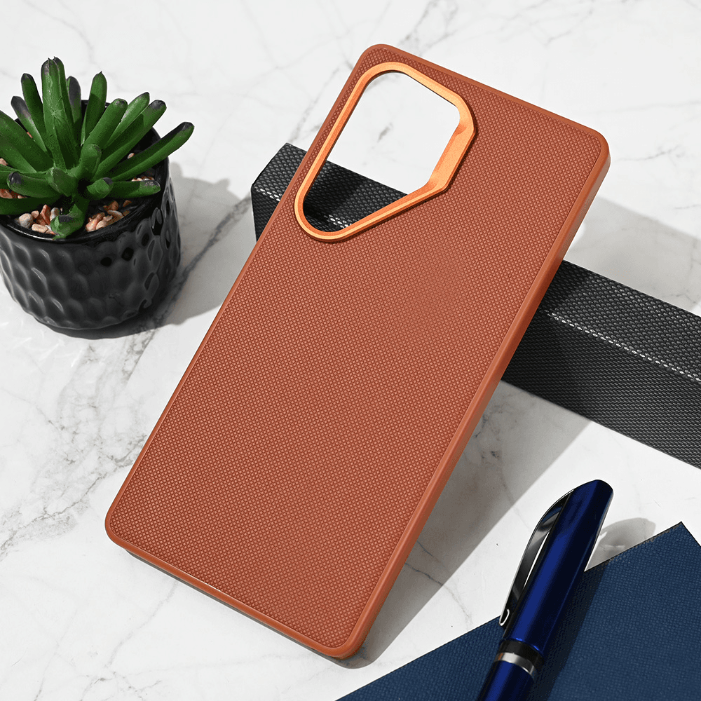 Maska za telefon Urban Case za Samsung S938B Galaxy S25 Ultra, Braon