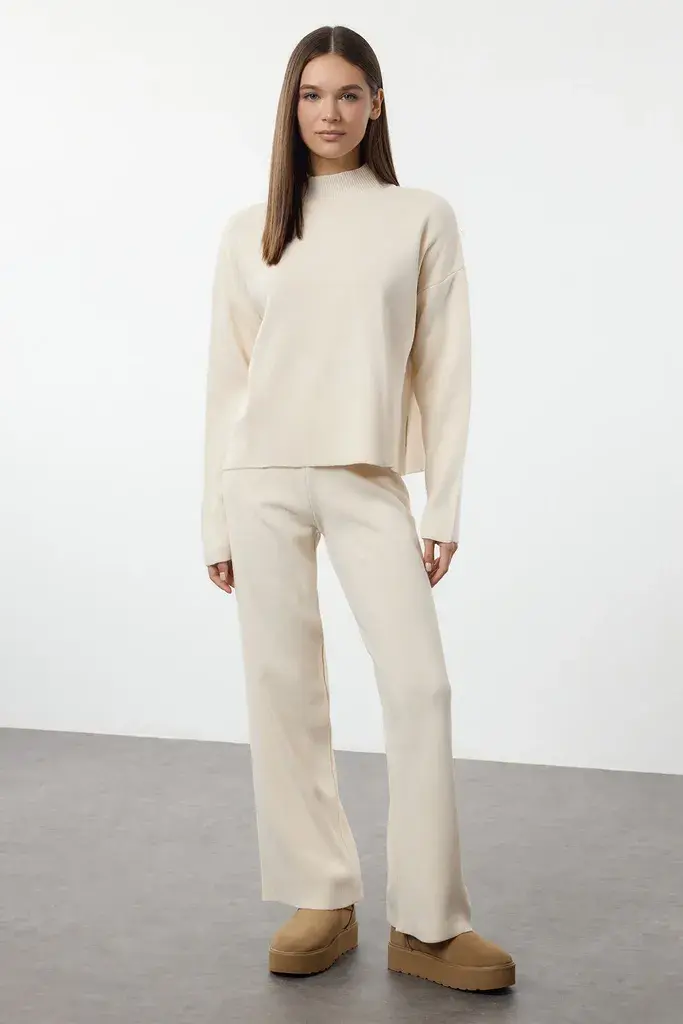TRENDYOLMILLA ženska bluza Plain Knitwear Set - Lower & Upper Set Twoaw24Au00045, ecru