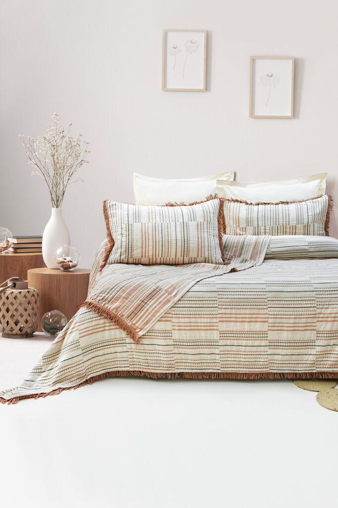 L'essentiel Maison Komplet posteljine Lia, 240x260 cm, Bež-crvena