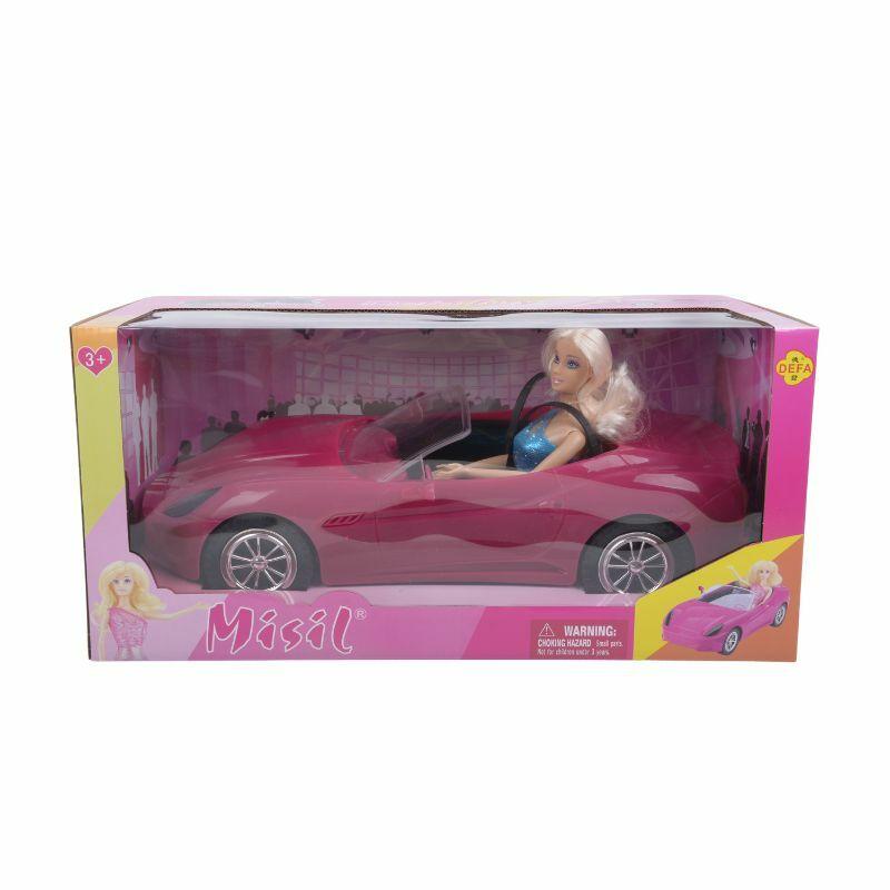 Defa Lucy Lutka u kabrioletu